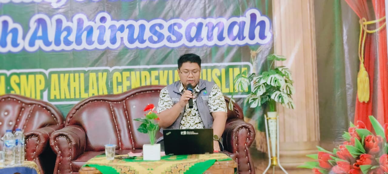 Perkuat Kepemimpinan Pendidikan : Relima Perpusnas RI Lokus Sijunjung Bekali Kepala Sekolah Cendekia Muslim Literasi Digital