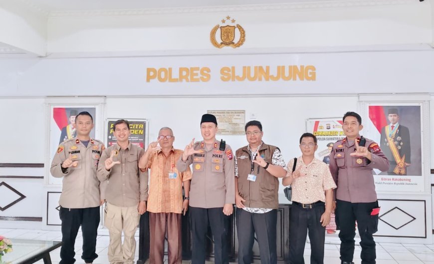 Kapolres Sijunjung Sambut Hangat Kunjungan Relawan Literasi Masyarakat