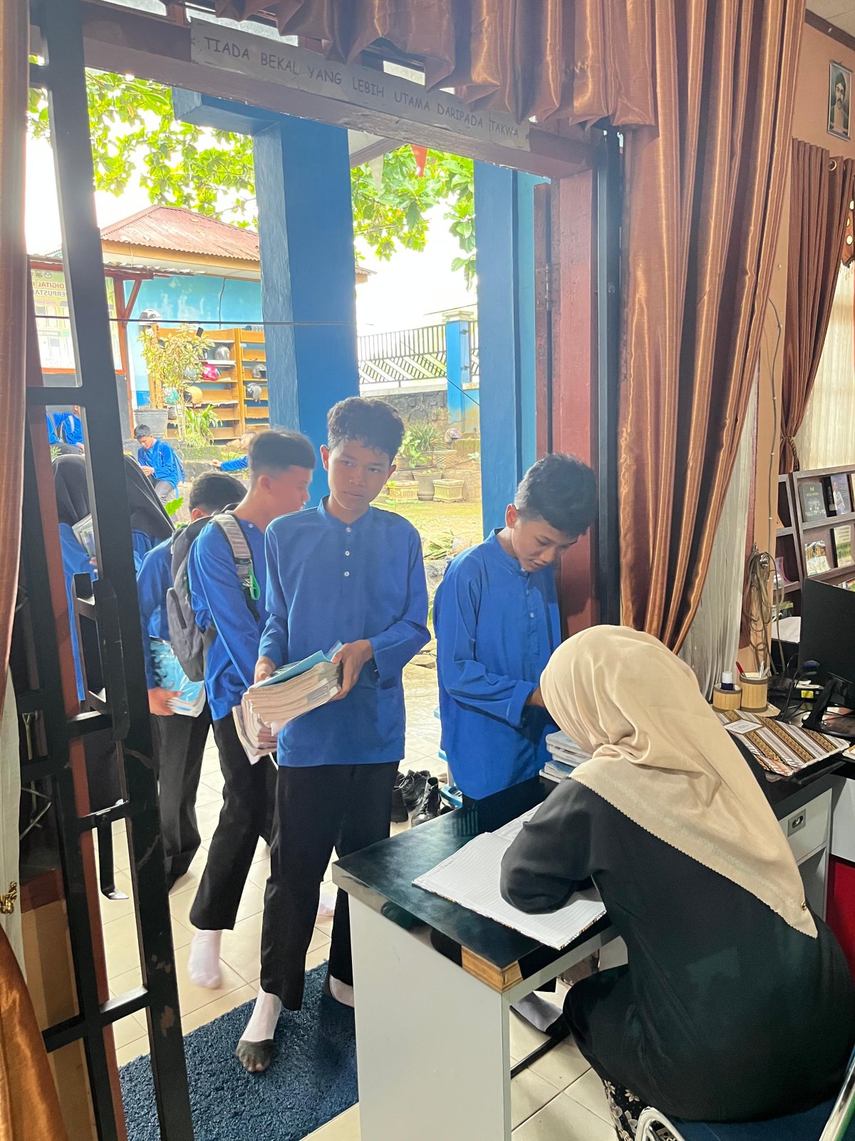 Pengembalian Buku Paket Kelas VII Tahun Ajaran 2025/2026
